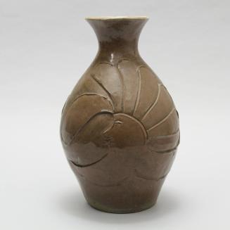 Vase with faces