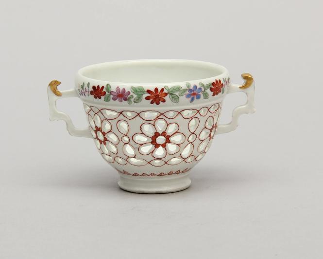 Pierced Holder for a Tea Bowl or Beaker