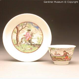 Teabowl and saucer with hunting scene