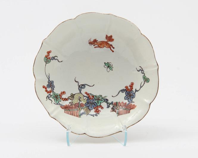 Saucer with Kakiemon Decoration