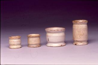 Ointment pot