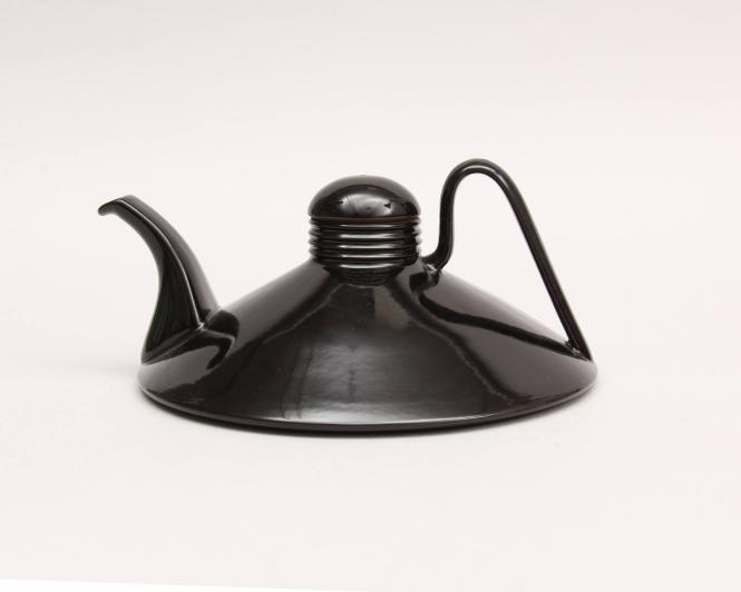 La Théière Teapot, 1976