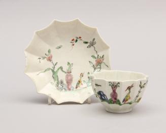 Teabowl and Saucer in the Chinese Famille Verte Style