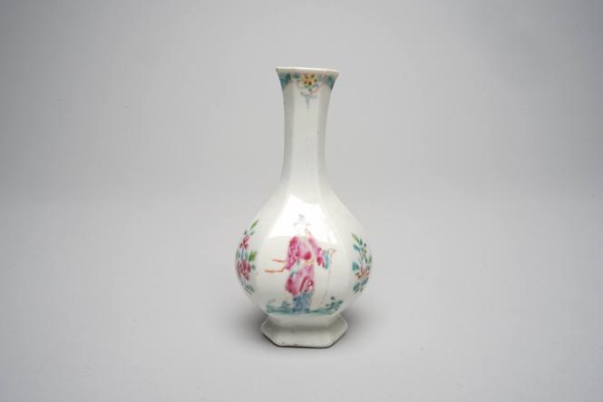 Flower vase