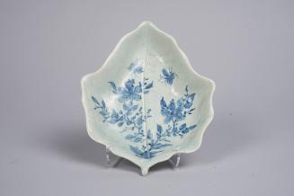 Leaf-shaped Dish