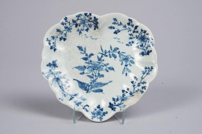 Heart-shaped Dish with Garlands of Flowers