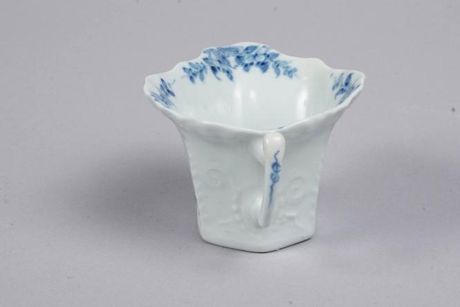 Creamboat with Figure