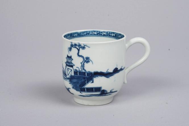Mug with Solid Fence Pavillion