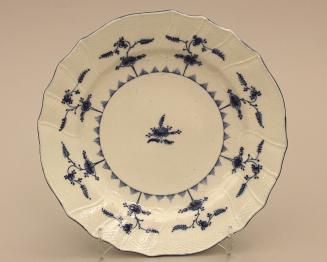 Plate with Meissen's 'Zwiebelmuster' pattern