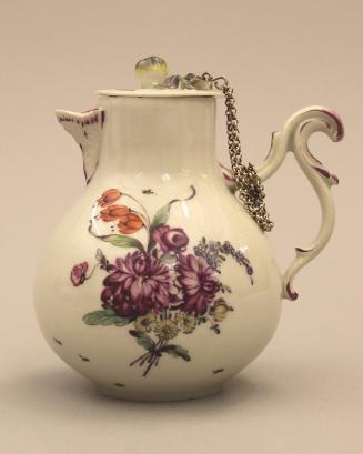 Milk jug with "Deutsche Blumen"